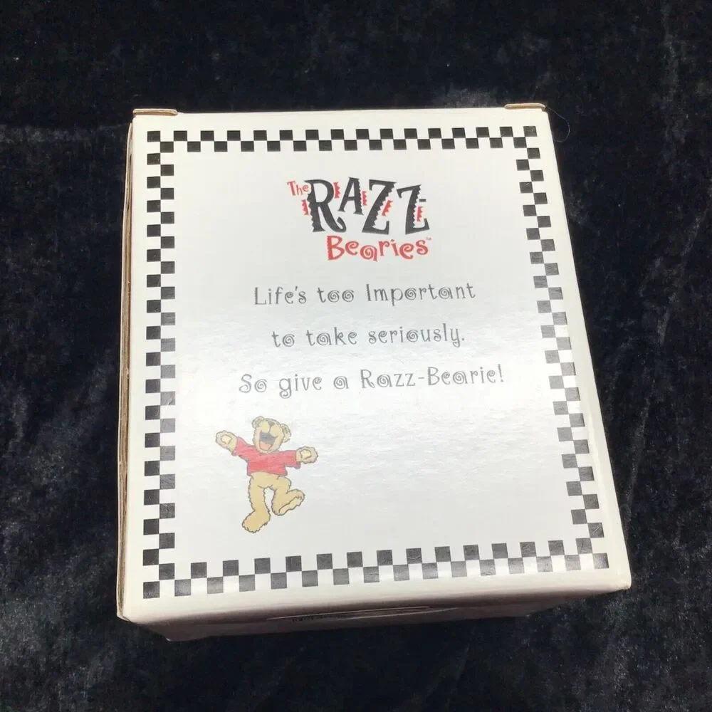 Boyds Bears Razz Bearies Carrie Out Figurine With Box 2004 2